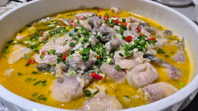 Spread mâncare ShuYu Fish Hotpot București
